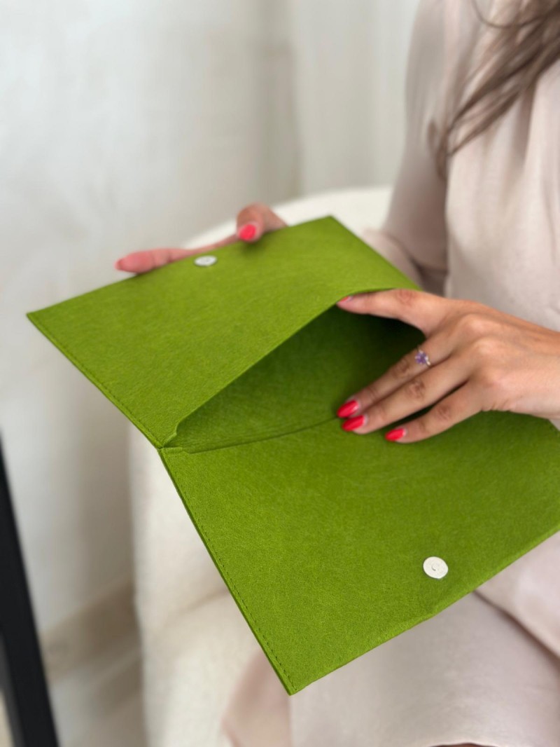 VILTEN ENVELOP "GRENOBLE" - GROEN (25 x 15 cm)