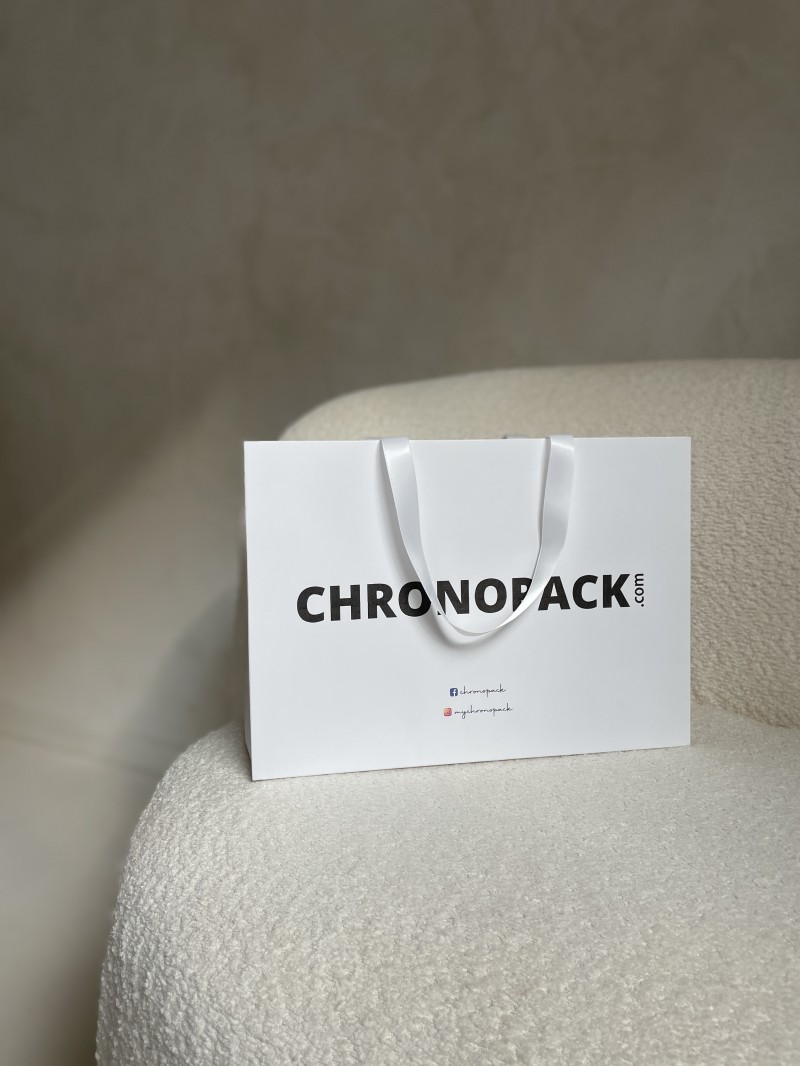 White Luxury Paper Bag – white handles – M (35 x 12 x 25 cm)