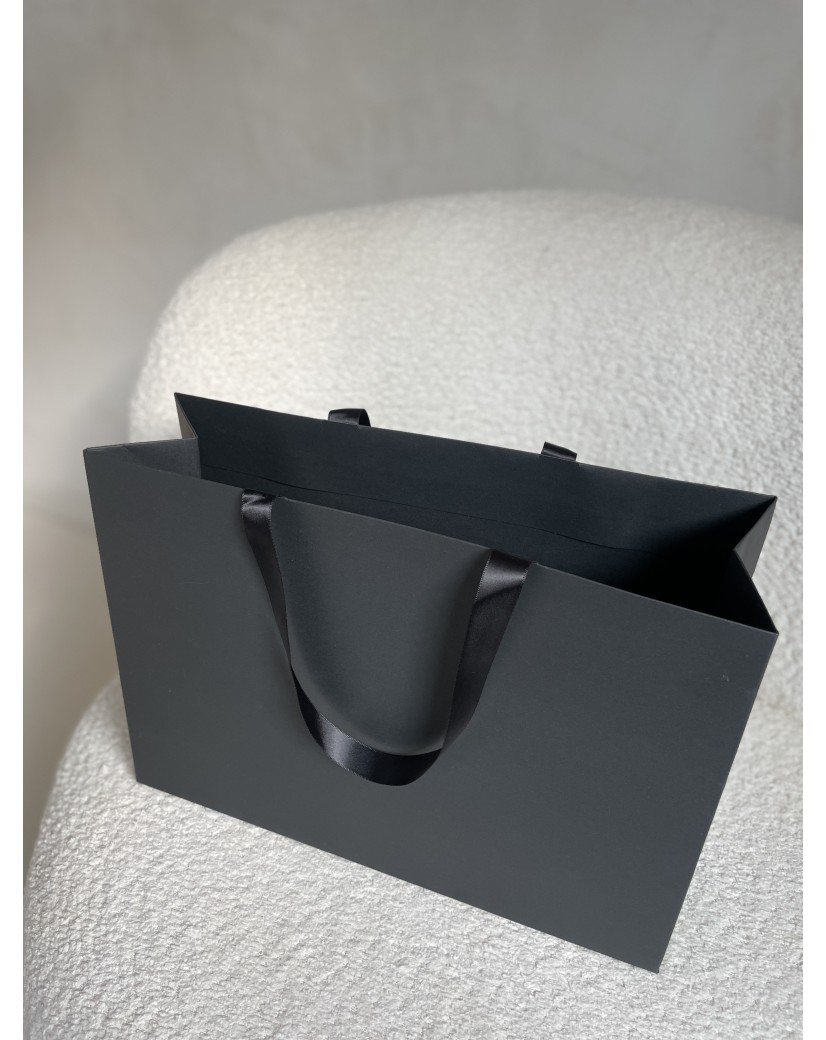 Black Luxury Paper Bag – black handles – M (35 x 12 x 25 cm)