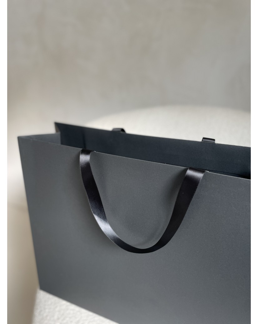 Luxus-Papiertüte Schwarz – schwarze Henkel – L (45 x 14 x 35 cm)