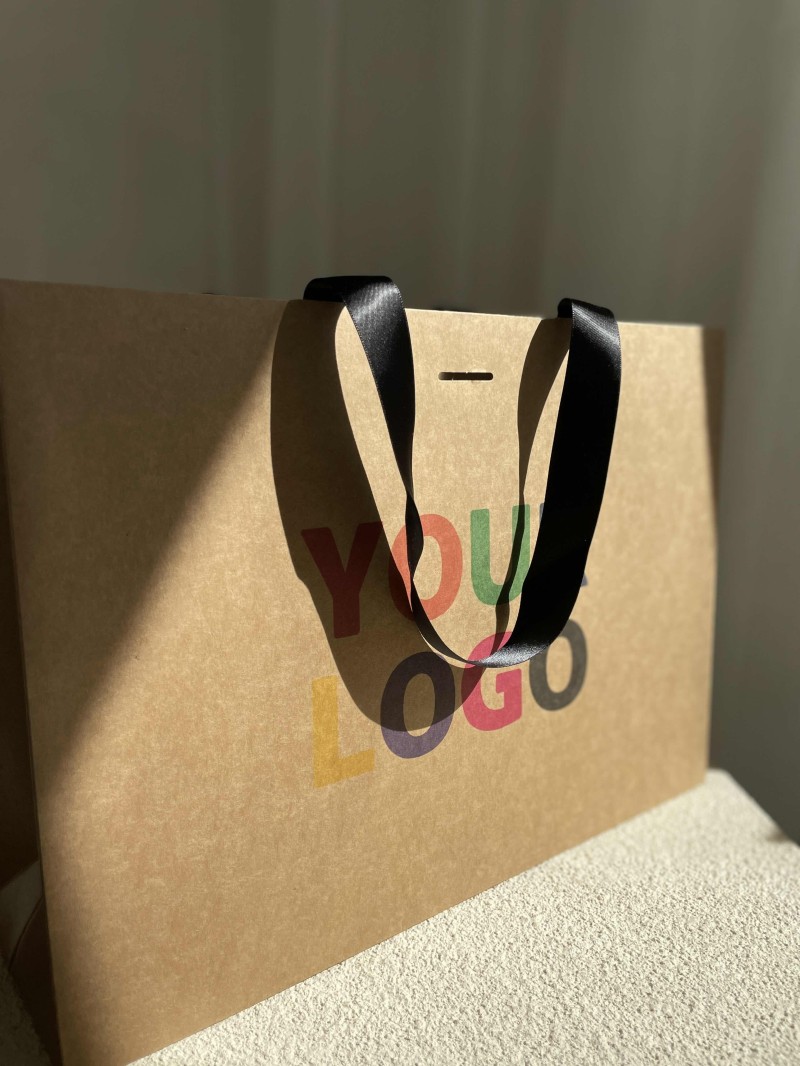 Luxus-Papiertüte Kraft – schwarze Henkel – M (35 x 12 x 25 cm)