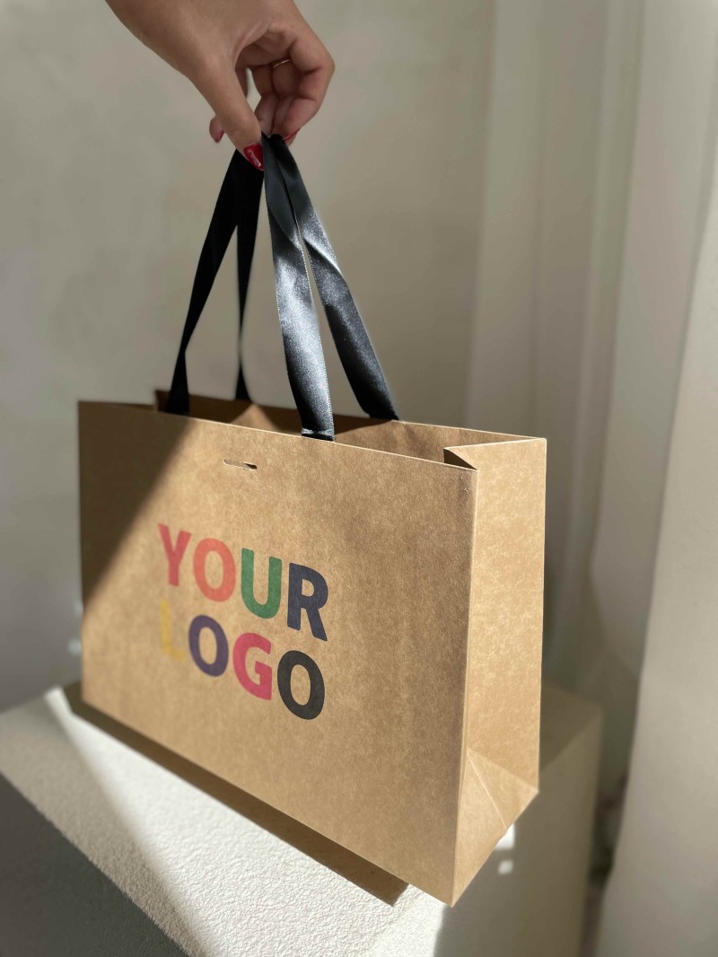 Kraft Luxury Paper Bag – black handles – M (35 x 12 x 25 cm)