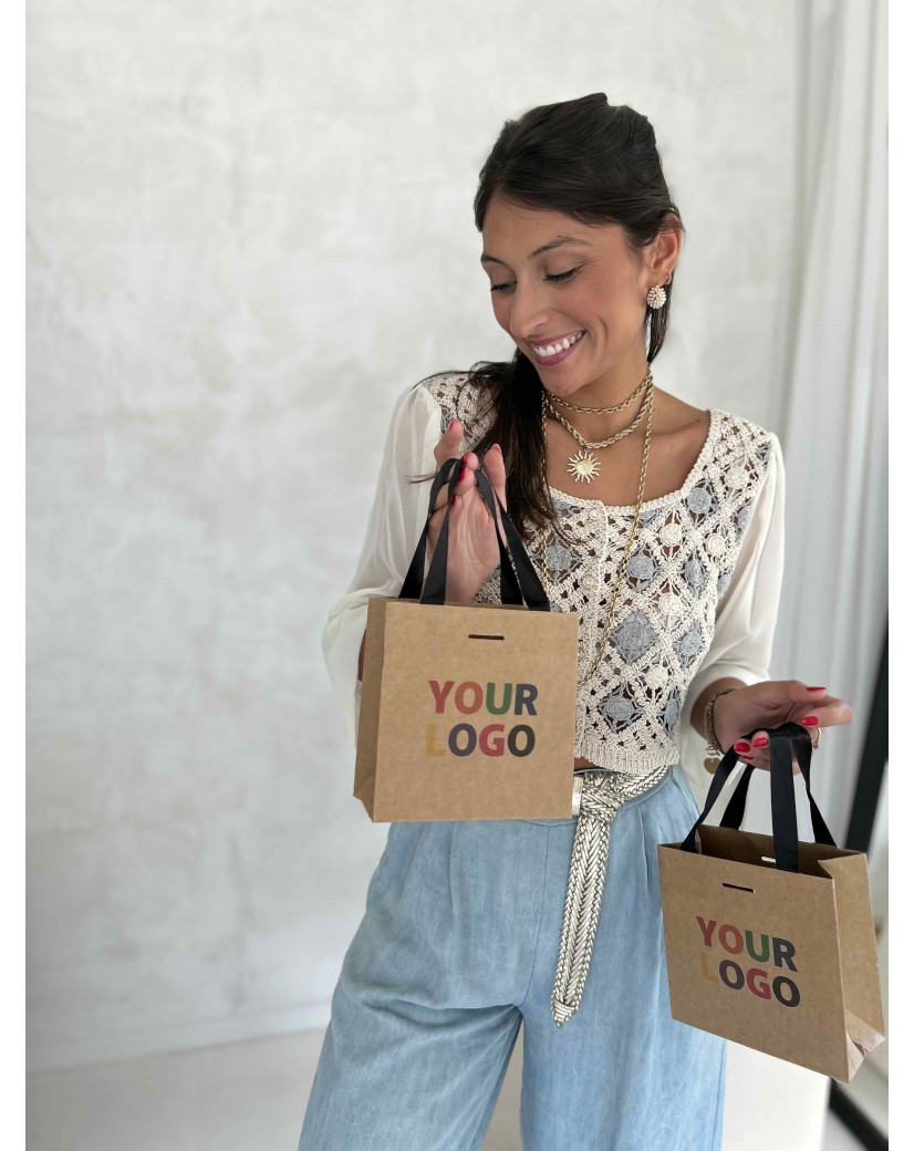 Bolsa de papel de lujo kraft – asas negras – XS (16 x 8 x 16 cm)