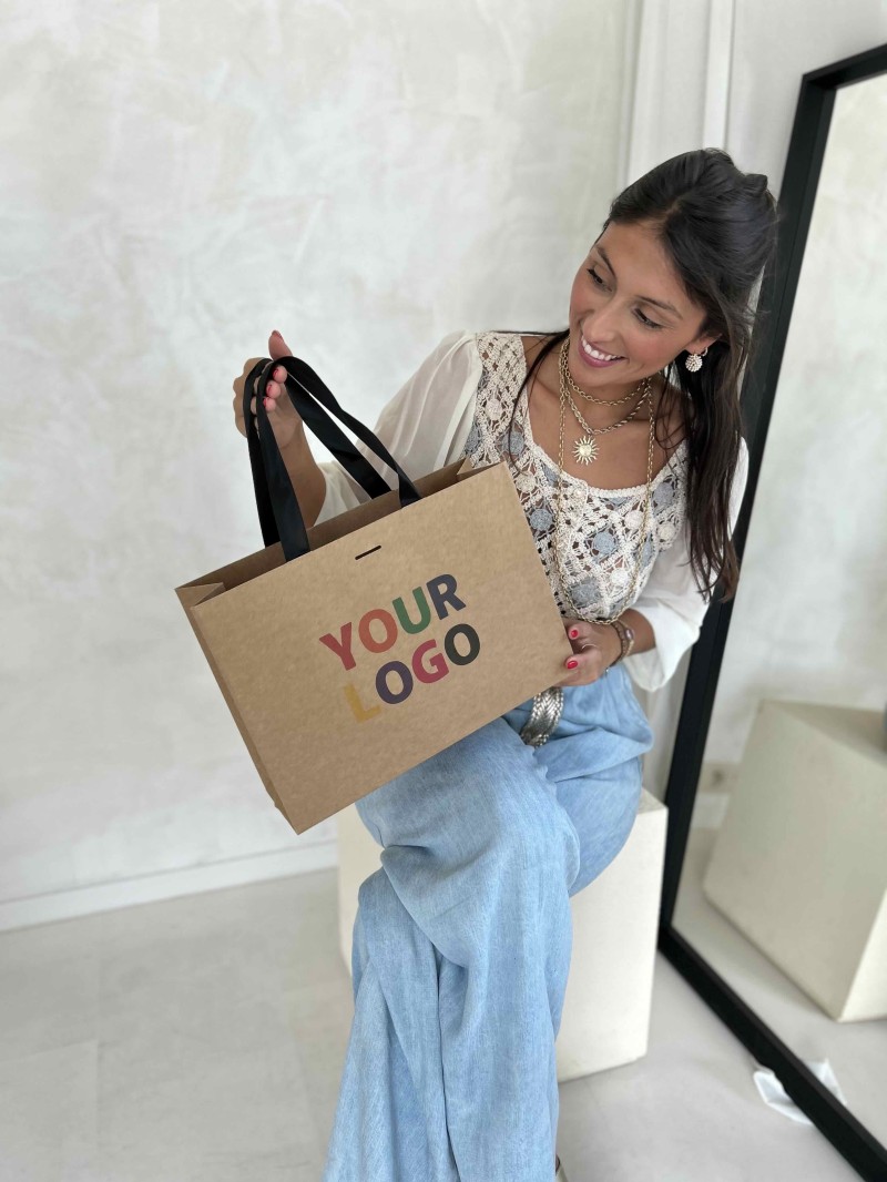 Bolsa de papel de lujo kraft – asas negras – M (35 x 12 x 25 cm)