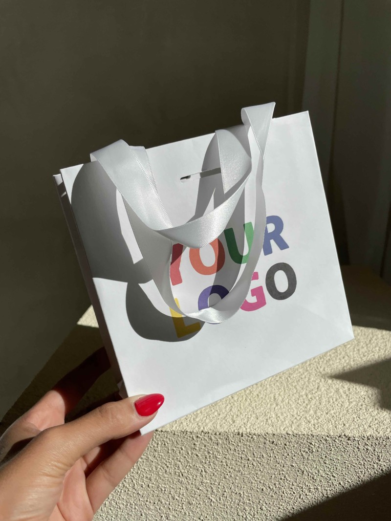 Luxus-Papiertüte Weiß – weiße Kordelhenkel – XS (16 x 8 x 16 cm)