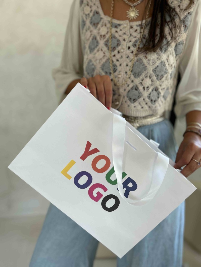Bolsa de papel de lujo blanca – asas blancas – M (35 x 12 x 25 cm)