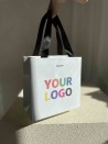 LUXURY PAPER BAG WHITE – BLACK HANDLES – XS (16x8x16 cm)