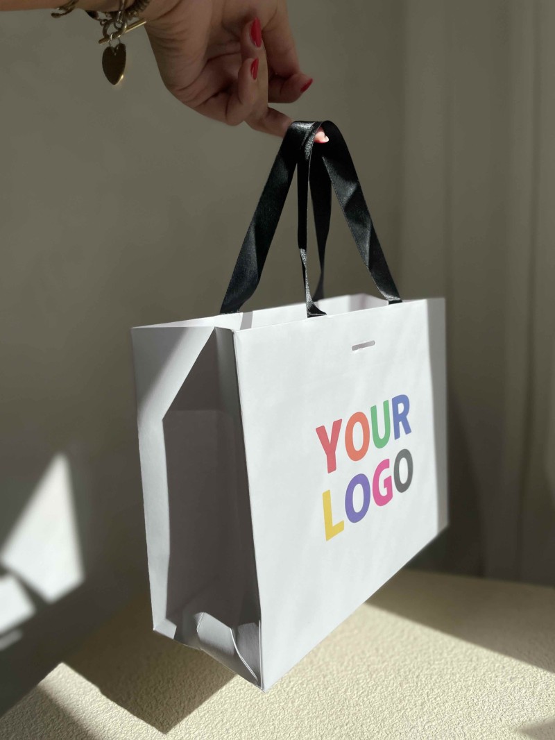 Luxe witte papieren tas - Handvat Zwart Lint - S (25x10x20CM)