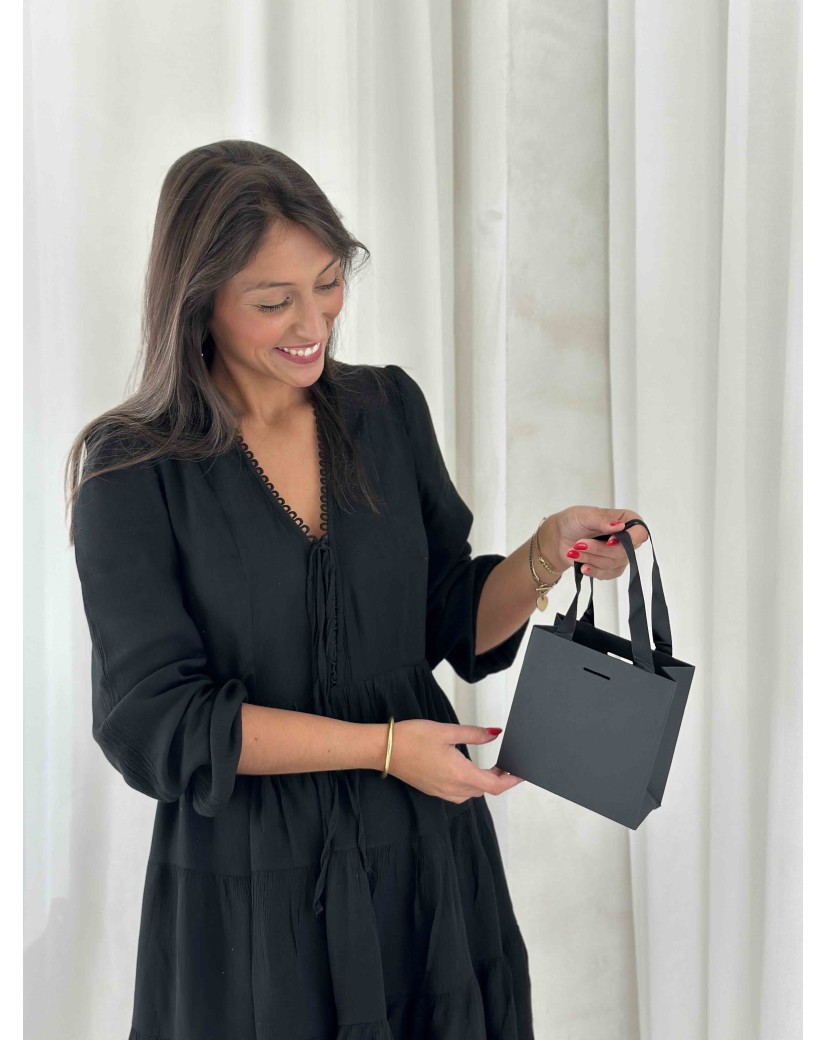 Bolsa de papel de lujo negra – asas negras – XS (16 x 8 x 16 cm)