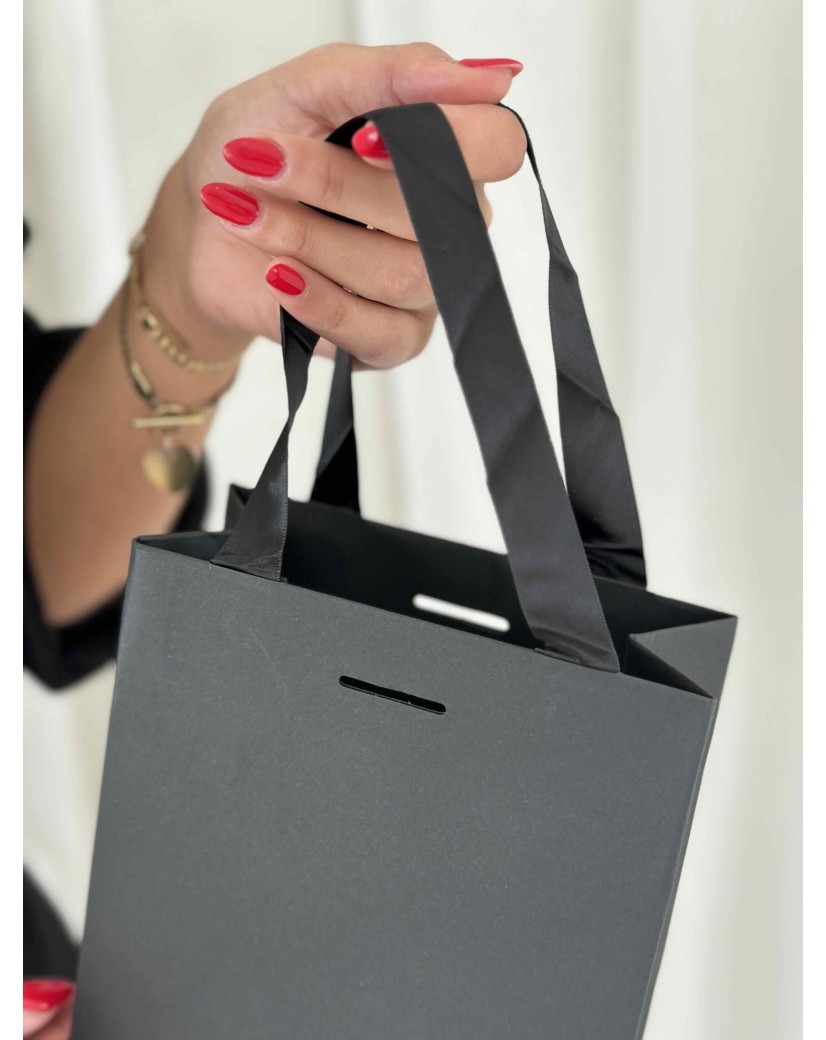Bolsa de papel de lujo negra – asas negras – XS (16 x 8 x 16 cm)