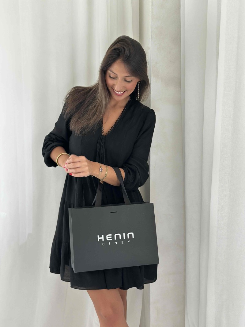 Black Luxury Paper Bag – black handles – M (35 x 12 x 25 cm)