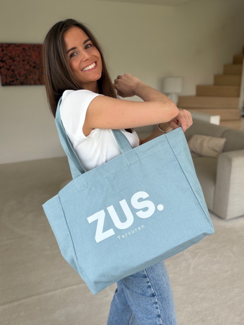 “NANCY” BAG – LIGHT JEANS 💙 (43x15x36 cm)