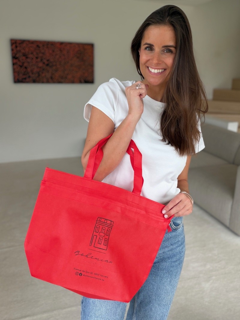 Sac Non Tissé Personnalisé Rouge – Cabas Publicitaire modèle Nice M | Moonpack