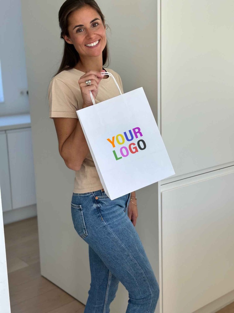 White Kraft Bag M – Your Logo Will Feel Right at Home