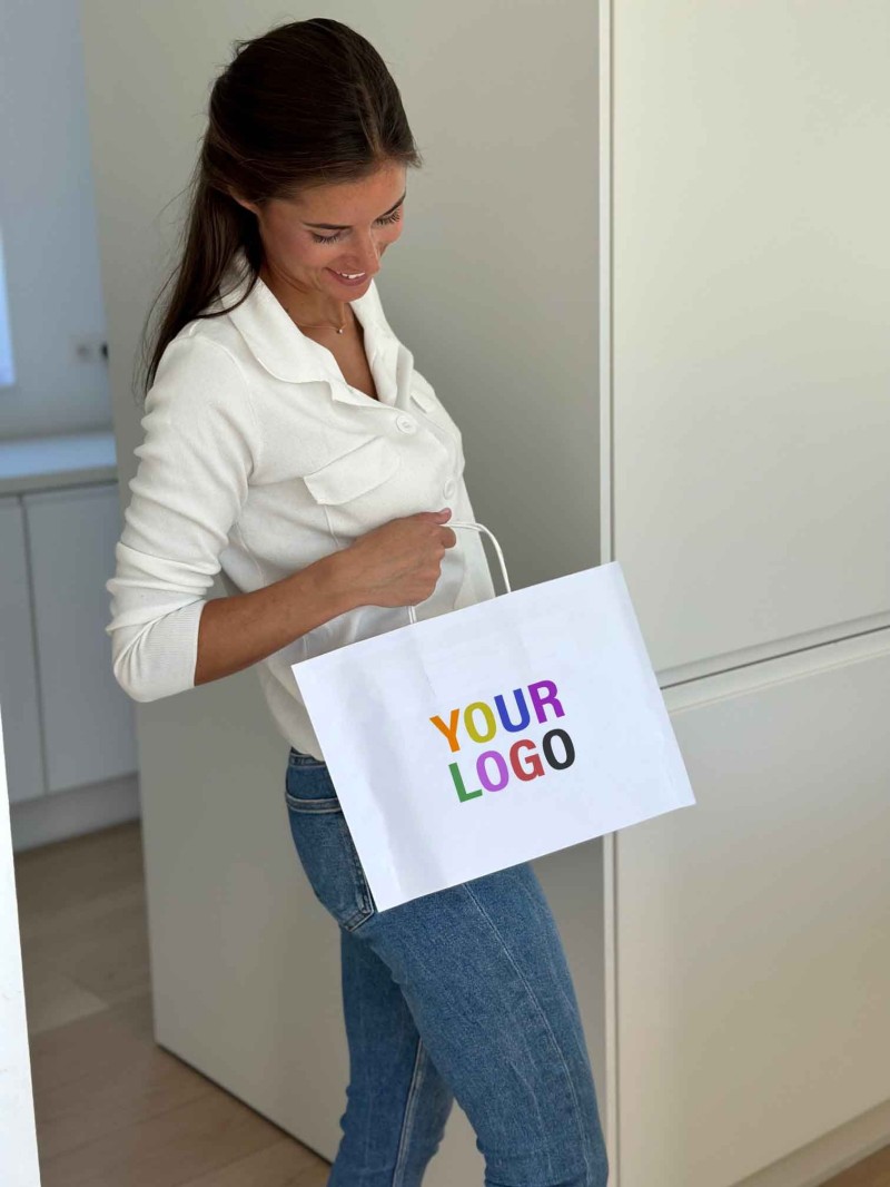 Weiße Papiertüten im Querformat – Größe S (33×10×24 cm)