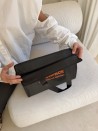 Sac non tissé personnalisé avec fermeture éclair – modèle Amsterdam Noir M (35x12x25cm)