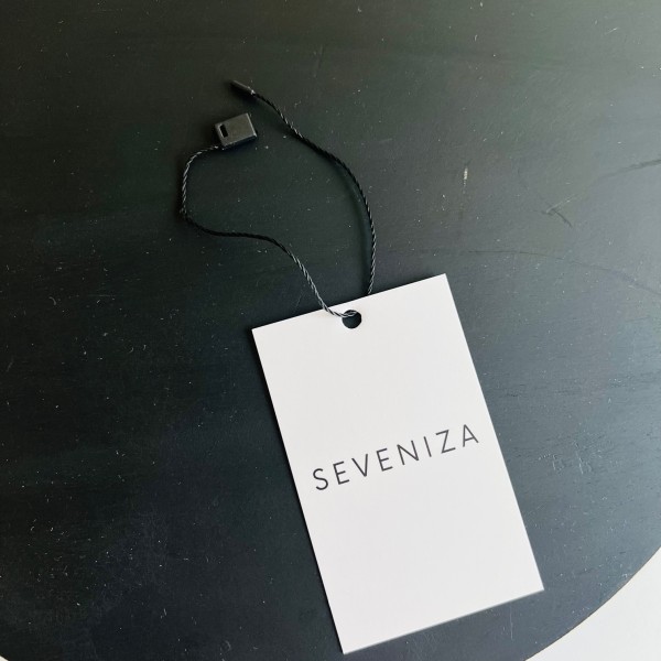Clothing label - White with cord