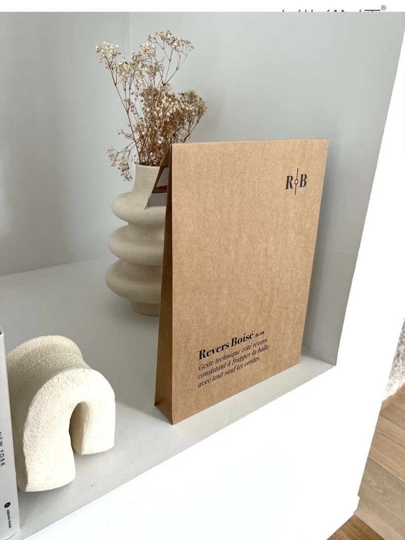 Individuell bedruckbare, reißfeste Kraftpapier-Versandtasche mit Bodenfalte und Klebestreifen – Größe M