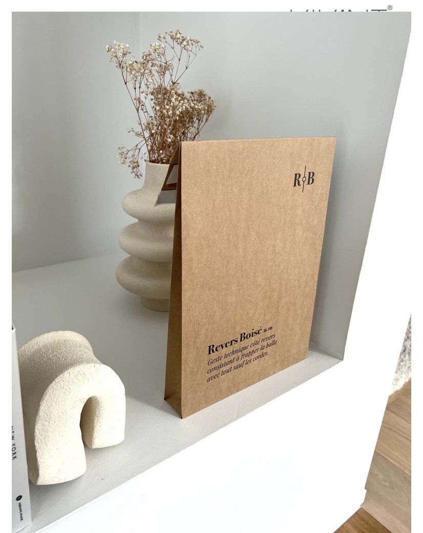 Individuell bedruckbare, reißfeste Kraftpapier-Versandtasche mit Bodenfalte und Klebestreifen – Größe M