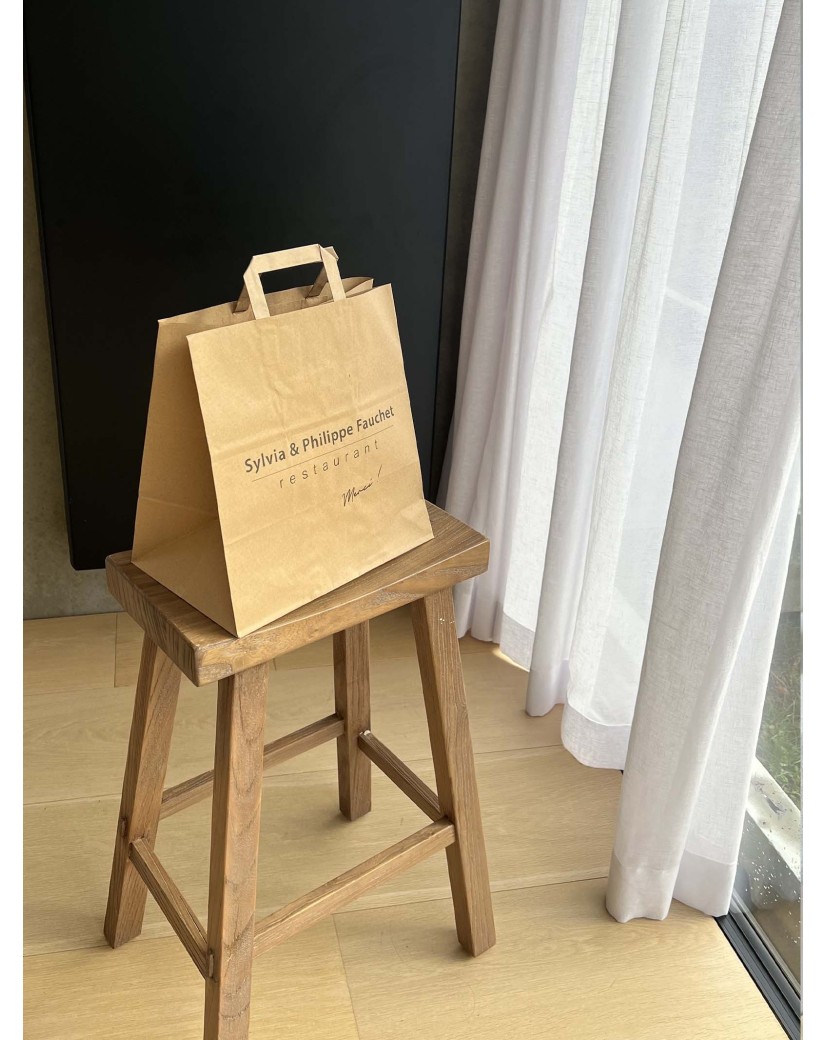 Braune Papiertüten mit Flachgriffen – Snack/Takeaway-Format (32×21×33 cm)