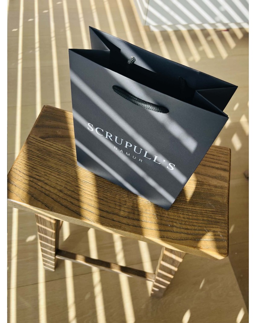 Schwarze Luxuspapiertüte mit Kordelgriffen – Größe S (20×10×25 cm)