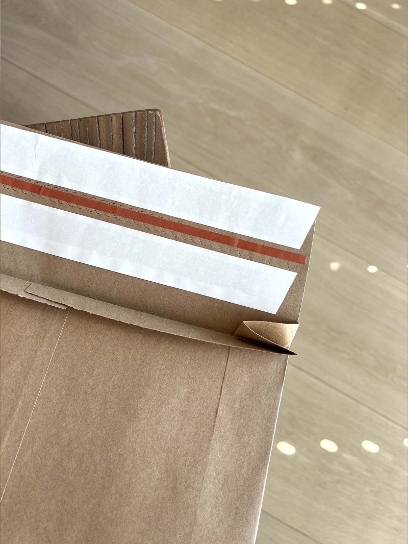 Individuell bedruckbare, reißfeste Kraftpapier-Versandtasche mit Bodenfalte und Klebestreifen – Größe S