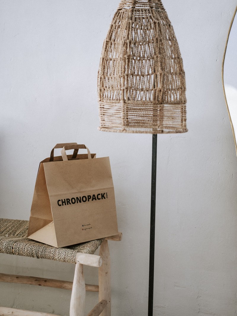 Braune Papiertüten mit Flachgriffen – Snack/Takeaway-Format (32×21×33 cm)