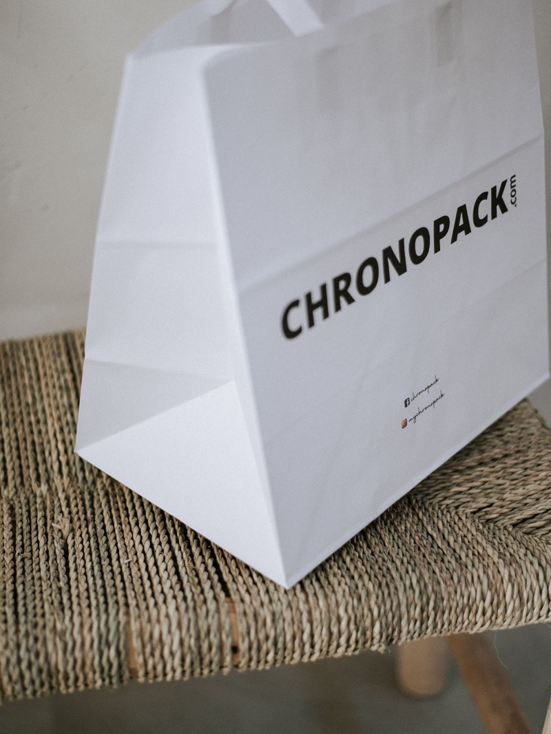 Weiße Papiertüten mit Flachgriffen – Snack/Takeaway-Format (32×21×33 cm)