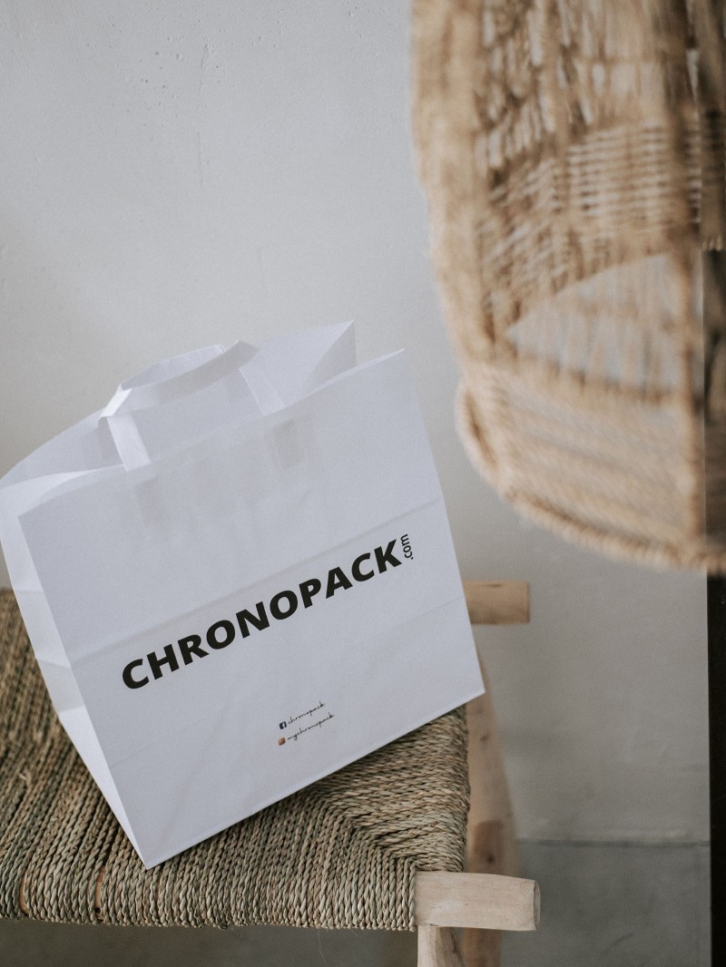 Weiße Papiertüten mit Flachgriffen – Snack/Takeaway-Format (32×21×33 cm)