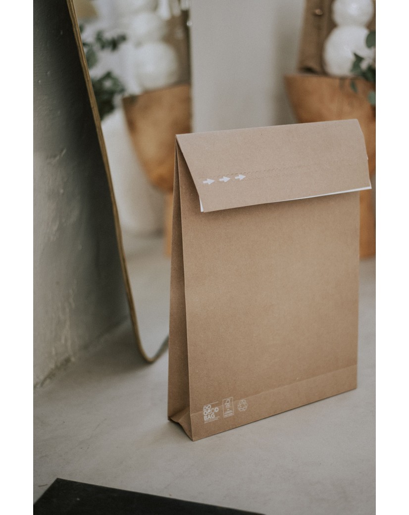 Individuell bedruckbare, reißfeste Kraftpapier-Versandtasche mit Bodenfalte und Klebestreifen – Größe M