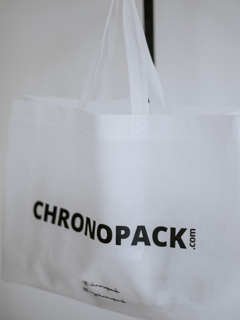 Sac tissu blanc personnalisé pas cher et respectueux de l'environnement