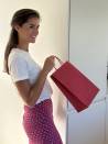 Paper Bag Velvet Red M (22x10x31cm)