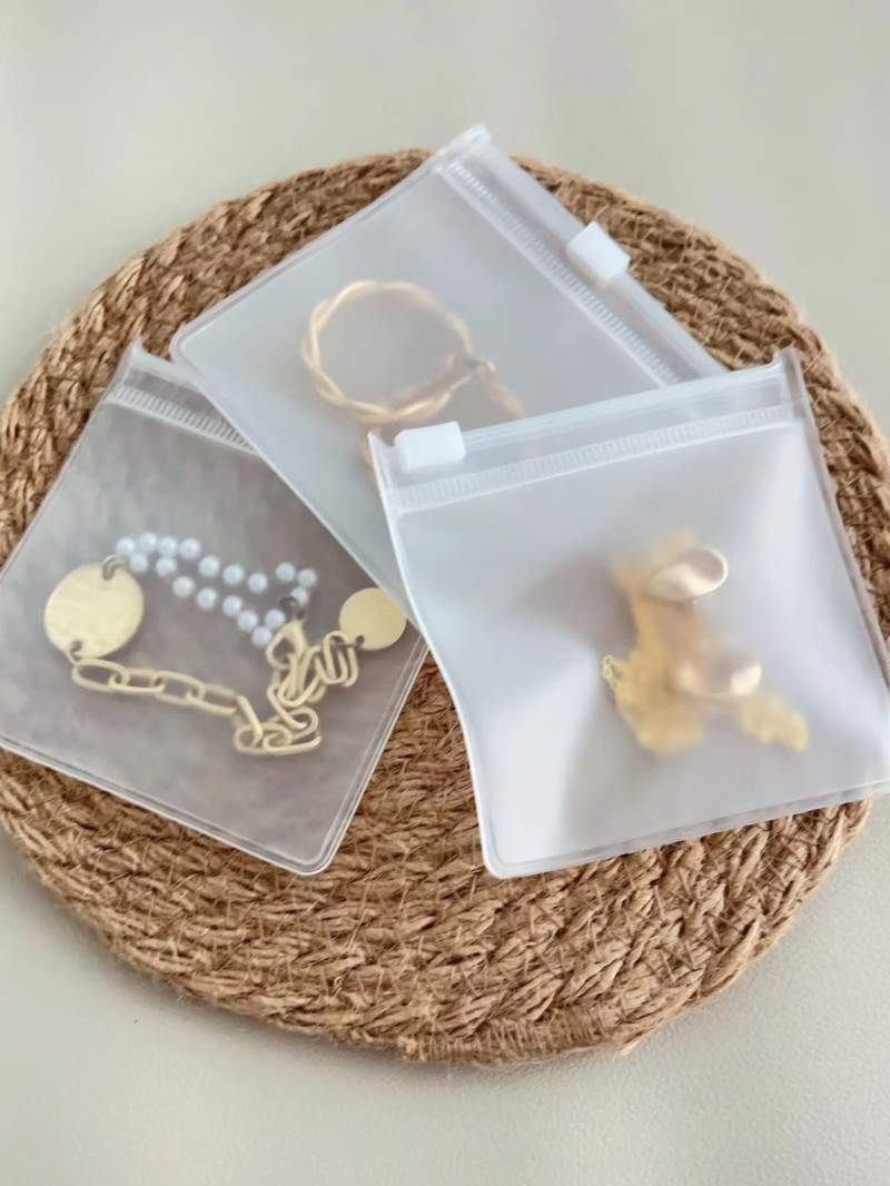 ZIPLOCK-ZAKJES VOOR SIERADEN (8X8CM)