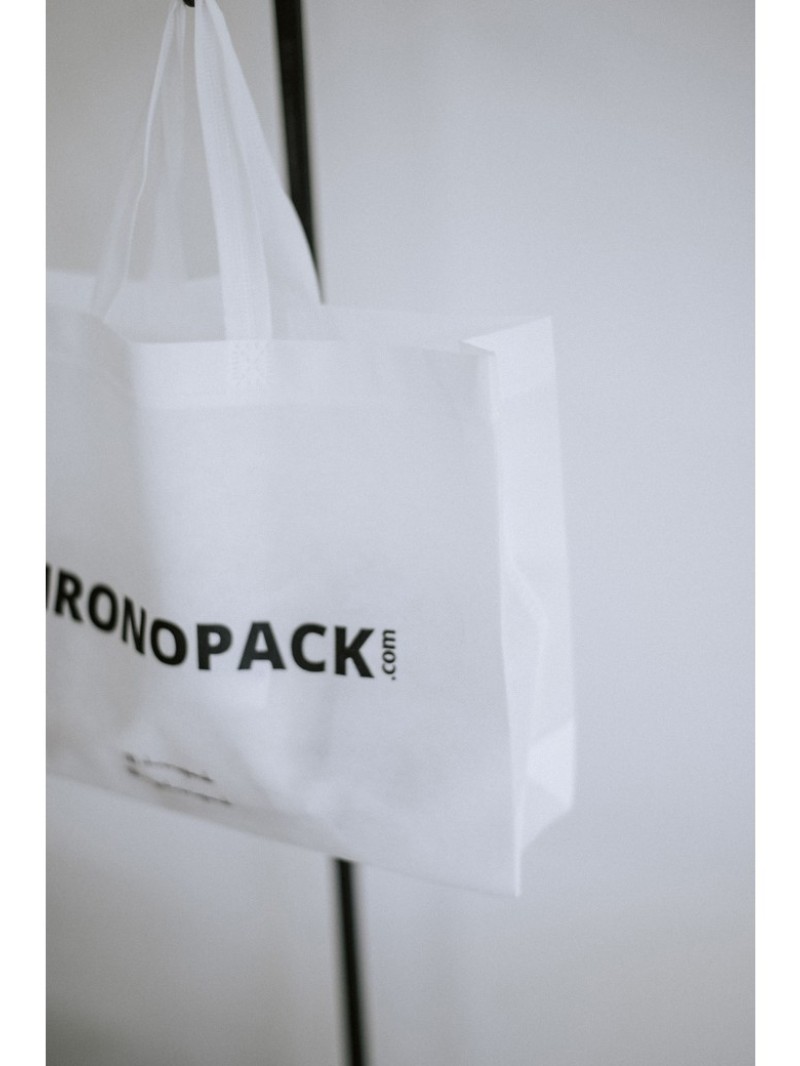 Sac tissu noir personnalisé pas cher et respectueux de l'environnement