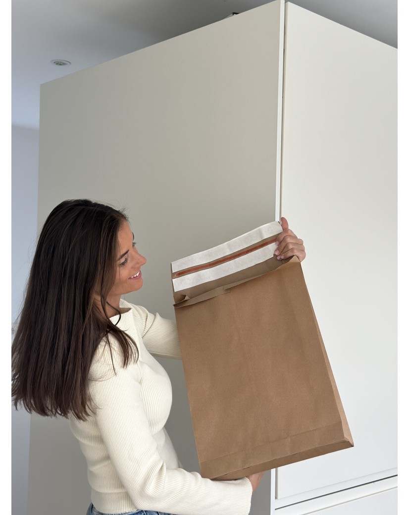 ONSCHEURBARE MAILERBAG - KRAFT M (32X8X43CM)