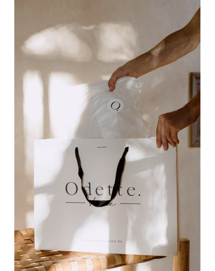 Weiße Luxuspapiertüte – Größe M (35×12×25 cm)